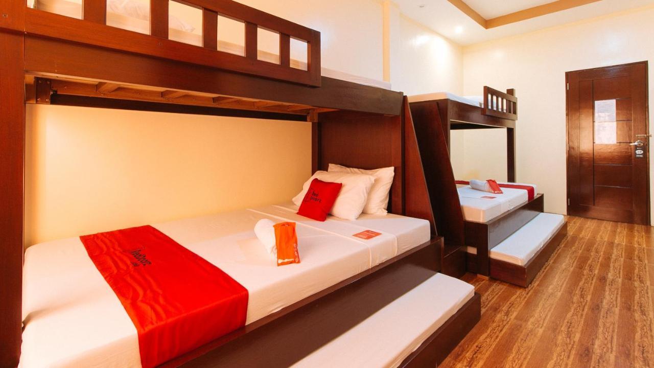 Bernwoods Extyn B&B Dormitory Iloilo City Exterior photo